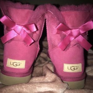 Women’s Hot Pink Uggs